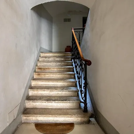 Vista Unica Con Parquet - Centro * سيينا