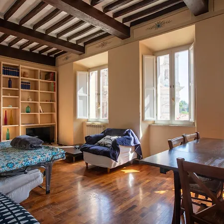 Vista Unica Con Parquet - Centro شقة *